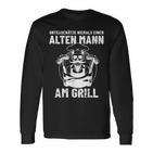 Grillen Unterschatze Niemal Ein Alten Mann Mit Grill S Langarmshirts