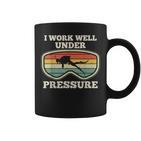 Ich Arbeite Gut Unter Druck I Work Well Under Pressure Tassen