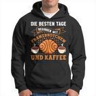 Die Besten Tagen Beginnen Mit Franzbrötchen & Kaffee Hamburg Kapuzenpullover