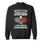 Unterschätze Niemals Einen Alten Mann Table Tennis Sweatshirt