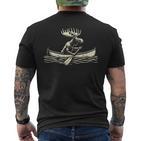 Elk In Canoe T-Shirt mit Rückendruck