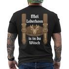 Mei Lederhosn Is In Da Wäsch Oktoberfest Costume T-Shirt mit Rückendruck