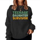 Nage Daughter Survivor Retro Sweatshirt Frauen