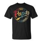 Papa 2025 Loading Werdender Papa 2025 Retro Papa Est 2025 T-Shirt