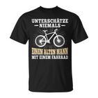 Unterschätze Niemals Ein Alten Mann Bicycle Cyclist T-Shirt