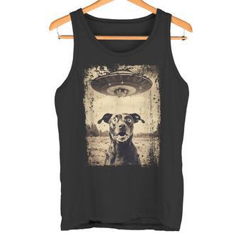 Dog With Ufo Retrointage Uncanny Alien Ufo Tank Top - Geschenkecke