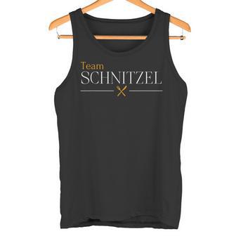 With Team Schnitzel I Loveiennese Schnitzel Lieblingsobst Tank Top - Geschenkecke