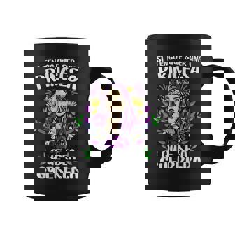 Si Tengo Que Ser Una Princesa Que Sea Guerrera 8 Marzo Día D Taza de café - Regaloses