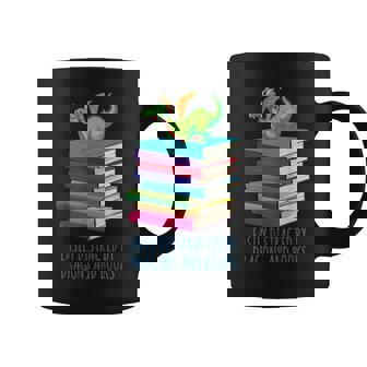 Vers De Livres Amusants Facilement Distraits Par Les Lecteurs De Livres Et De Dragons Tasse - Cadeauxyz