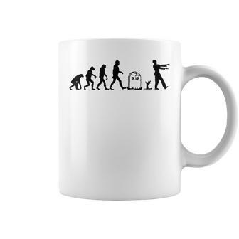 Human To Zombie Evolution Taza de café - Regaloses