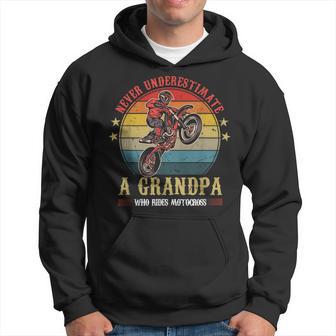 Dirt Bike Never Underestimate A Opa Der Motocross Fahren Kapuzenpullover - Geschenkecke