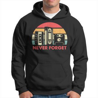 Never Forget Cool Retro Floppy Diskhs And Cassette Tapes Kapuzenpullover - Geschenkecke