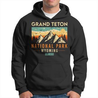Grand Teton Est 1929 Wyoming Vintage Retro National Park Hoodie - Thegiftio UK
