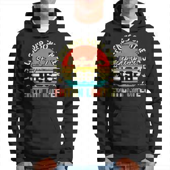 Les Legendes Sont Nees En Septembre 1966 57Ème Anniversaire Sweat à capuche - Cadeauxyz
