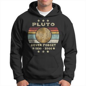 Pluto Never Forget Retro intage Retro Space Kapuzenpullover - Geschenkecke