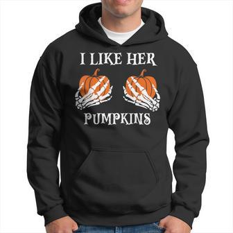 I Like Her Pumpkins I Like His Broomstick Halloween Couples Hoodie - Thegiftio UK