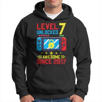 Youth Level 7 Unlocked 7 Years Old Video Gamer 7Th Birthday Hoodie - Thegiftio UK