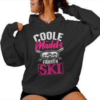 Cool Girls Driving Ski Winter Sport Skier Women's Kapuzenpullover für Damen - Geschenkecke