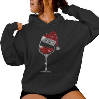 Glass Of Red Wine Santa Hat Christmas For Family Sudadera con capucha para mujer - Regaloses