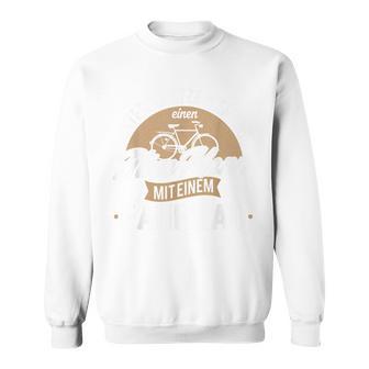 “Unterschätze Niemals Einen Alten Mann Mit Fahrrad” Never Underestimate An Old Man With A Bicycle Sweatshirt - Geschenkecke