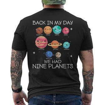 À Mon Époque Nous Avions Neuf Planètes Pluto Science Geek Nerd T-shirt imprimé au dos - Cadeauxyz
