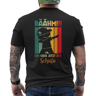 Children's Bäähm Schulkind 2023 T-Shirt mit Rückendruck - Geschenkecke