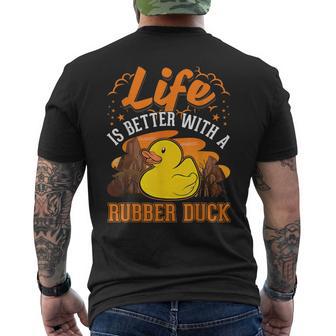 Das Leben Ist Besser Mit Einer Gummiente Quietscheente T-Shirt mit Rückendruck - Geschenkecke