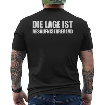 Die Lage Ist Besäufniserregend Sayings T-Shirt mit Rückendruck - Geschenkecke