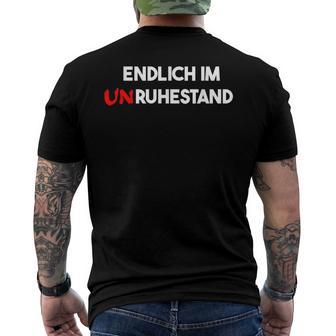 Endlich Im Unruhestand Senior Retiree T-Shirt mit Rückendruck - Geschenkecke