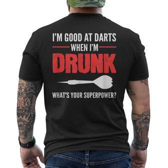 Gut In Darts Alkoholische Person T-Shirt mit Rückendruck - Geschenkecke