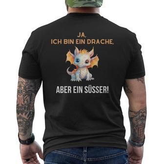 Ja Ich Bin Ein Drache Aber Ein Süsser T-Shirt mit Rückendruck - Geschenkecke