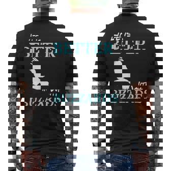 Laie Est Meilleure Avec Les Buses Buseolante Oiseau T-shirt imprimé au dos - Cadeauxyz