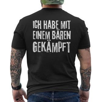 Lustiges Ich Habe Mit Einem Bären Gekämpft Gute Besserung T-Shirt mit Rückendruck - Geschenkecke