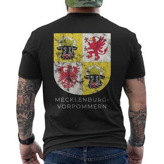 Mecklenburgorpommern German With Crest T-Shirt mit Rückendruck - Geschenkecke