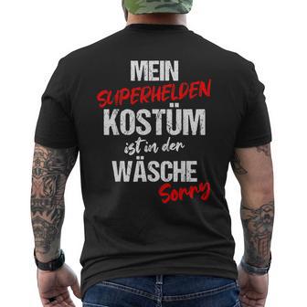 Mein Superhelden Kostüm Ist In Der Wäsche German Langu T-Shirt mit Rückendruck - Geschenkecke