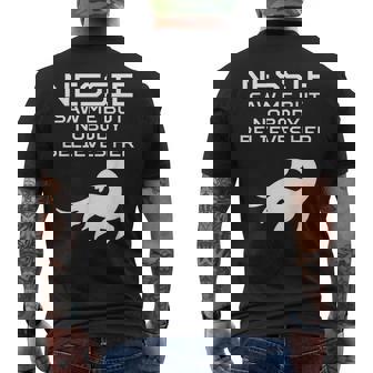 Nessie Saw Me Nobody Believes Her Loch Ness Monster T-shirt da uomo con stampa posteriore - Novitaregali