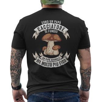 Padre Cacciatore Di Funghi Regalo Per La Festa Del Papà T-shirt da uomo con stampa posteriore - Novitaregali