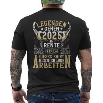 Rentner Eine Legende Geht In Rente 2025 T-Shirt mit Rückendruck - Geschenkecke