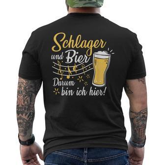 Schlager Und Bier Darum Bin Ich Hier Schlagerparty Costume T-Shirt mit Rückendruck - Geschenkecke