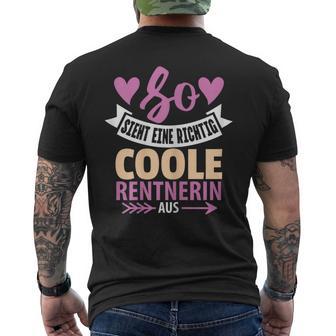 So Sieht Eine Coole Rentnerin Retirement Pensioner Frau T-Shirt mit Rückendruck - Geschenkecke