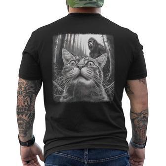 Surprised Scared Cat Selfie With Sasquatsch Bigfoot 0D4erf Men's T-shirt Back Print - Thegiftio UK