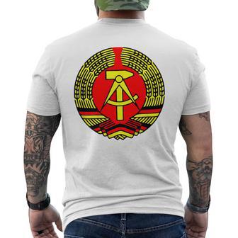 Ddr Flag Hammer And Compass Idea T-Shirt mit Rückendruck - Geschenkecke