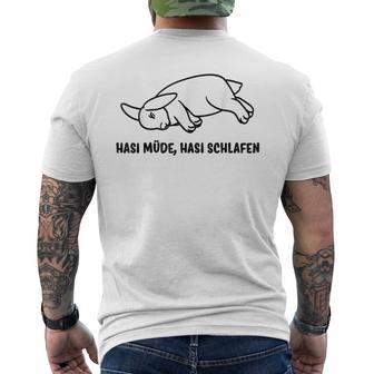 Hasi Müde Hasi Schlafiger Rabbit Slogan T-Shirt mit Rückendruck - Geschenkecke