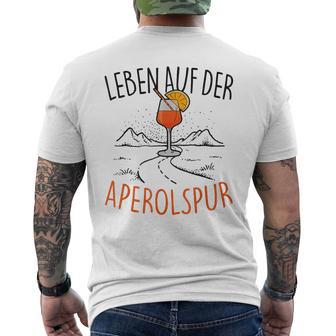 Leben Auf Der Aperolspur Official Spritz Club Aperollin' T-Shirt mit Rückendruck - Geschenkecke