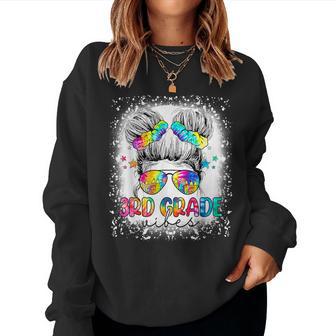 3Rd Grade Vibes Messy Hair Bun Girl Back To School First Day Women Sweatshirt - Thegiftio UK