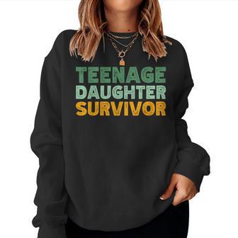 Nage Daughter Survivor Retro Sweatshirt Frauen - Geschenkecke