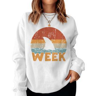 Shark Retro Vintage Kings Ocean Summer Week 2024 Women Sweatshirt - Monsterry CA
