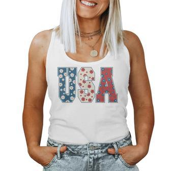 Vintage Retro Usa 4Th Of July Patriotic Daisy Flower Women Tank Top - Monsterry AU