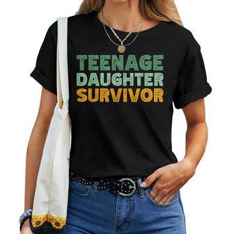 Nage Daughter Survivor Retro T-shirt Frauen - Geschenkecke