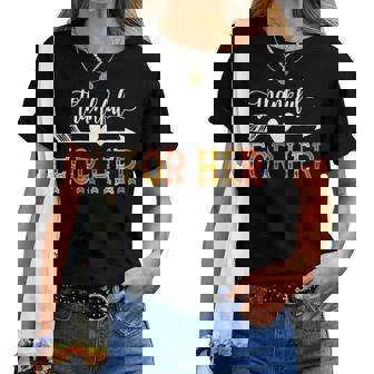 Thankful For Her Thanksgiving Matching Couple Women Women T-shirt - Thegiftio UK